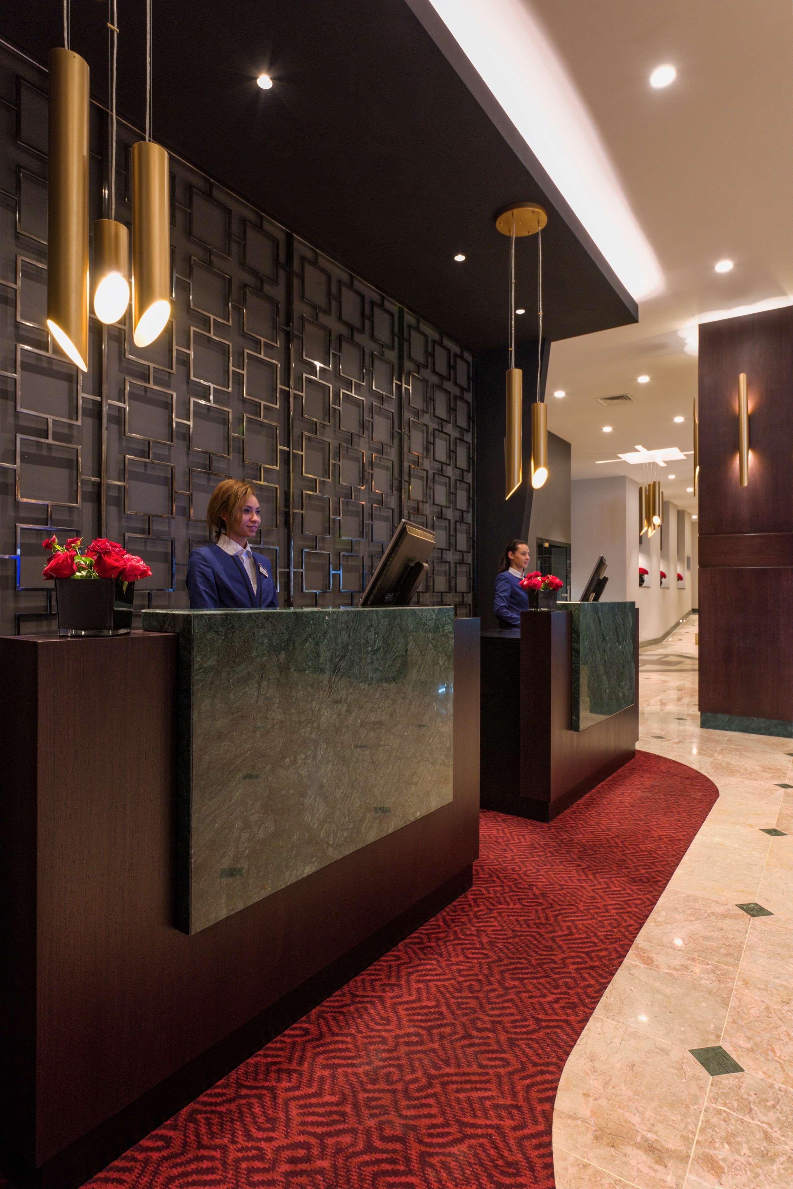 Radisson Blu Leogrand Hotel Chisinau Exterior foto