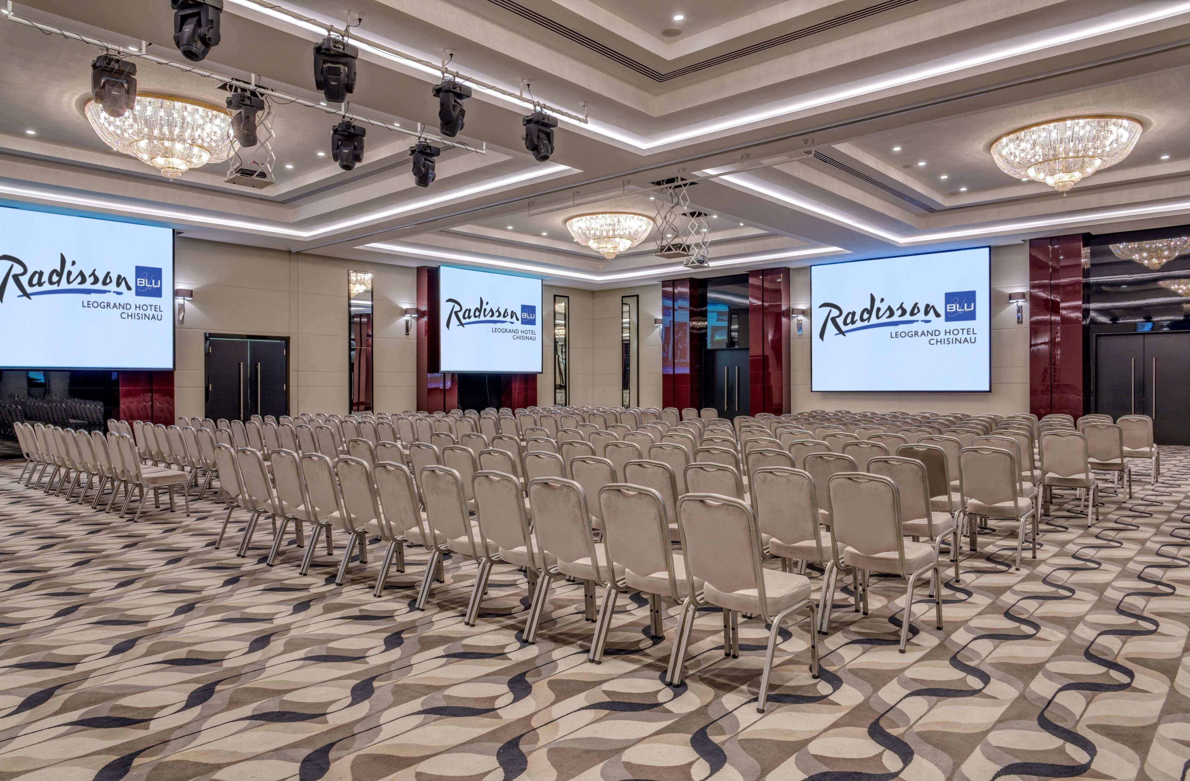 Radisson Blu Leogrand Hotel Chisinau Exterior foto
