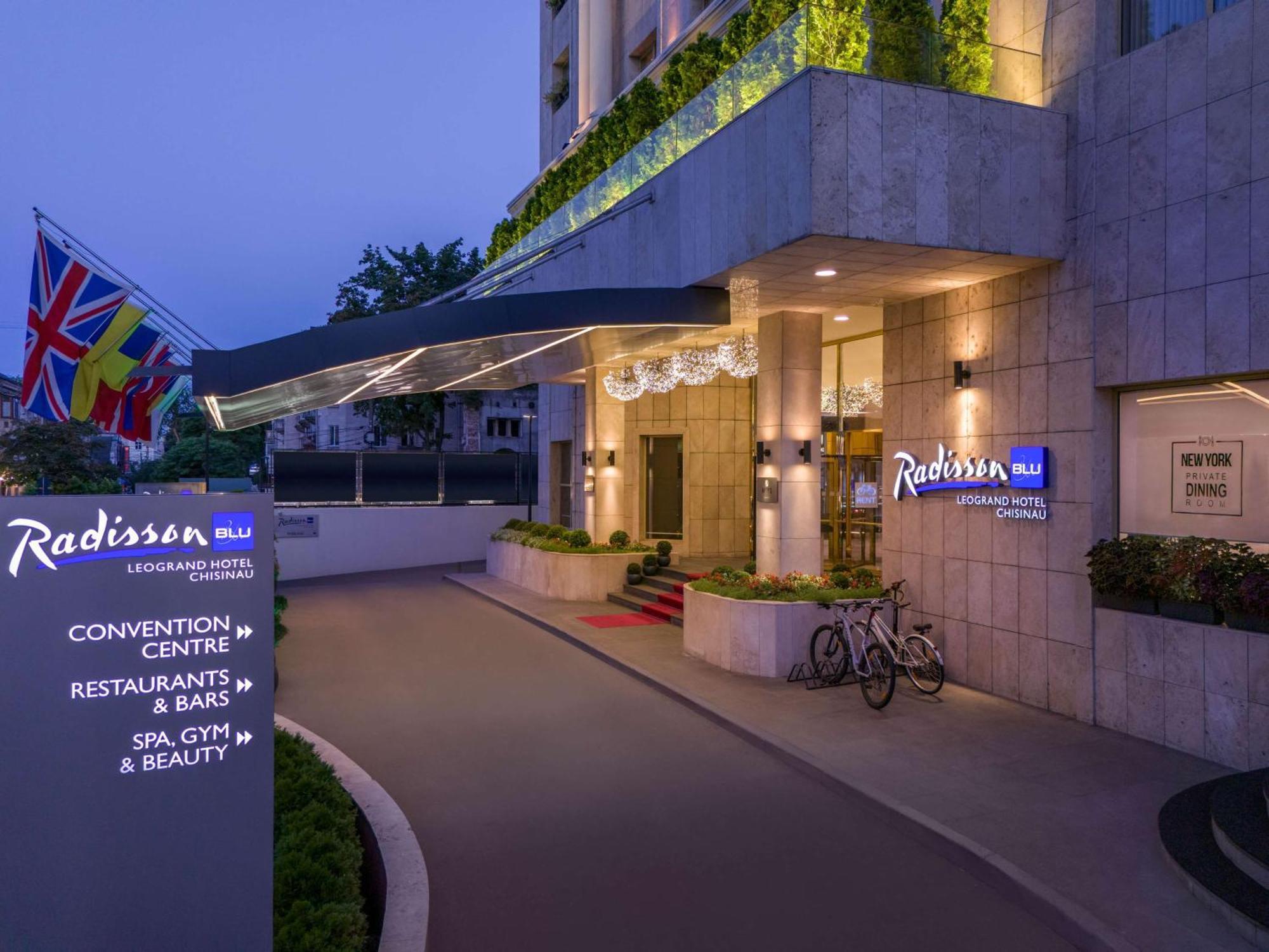 Radisson Blu Leogrand Hotel Chisinau Exterior foto